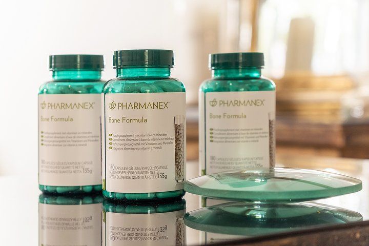 Drei Dosen Pharmanex Nahrungsergänzungsmittel